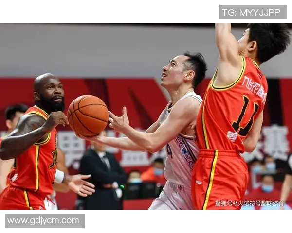 史鸿飞:从普通青年到科技创新领军人物的奋斗历程与启示