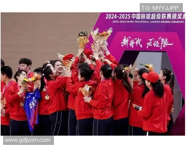 上海排球队的比赛经验探讨与分析聚焦排球运动的成长与发展